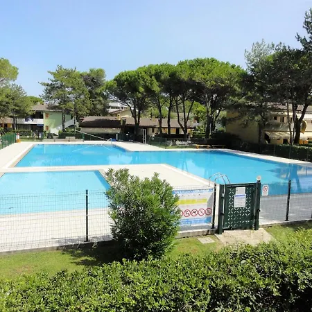 Villaggio Azzurro Superior Apartment Bibione